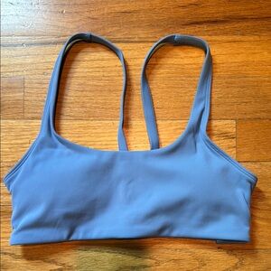 NWOT Vuori Yosemite bra, light blue, XS.